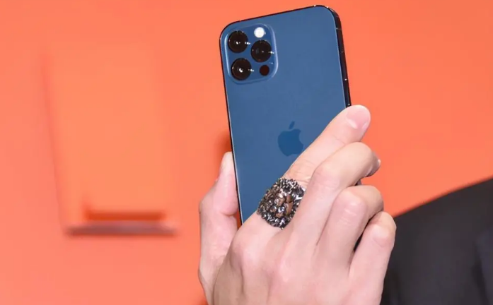 长葛苹果手机维修分享iPhone12系列重启方法教程 